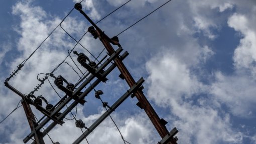 Distribuidora elétrica admite eventual envolvimento em fogo sem vítimas em Los Angeles