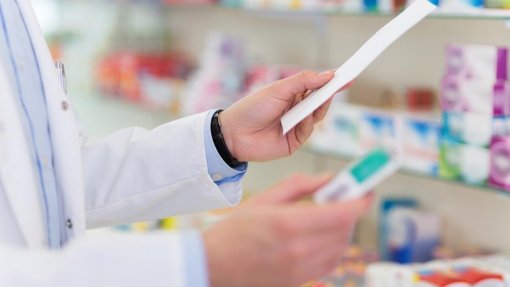 Mais de metade das farmácias reportaram faltas de medicamentos em 2024