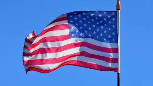 Estados democratas avançam com ação contra ordem para acabar com cuidados a jovens transgénero
