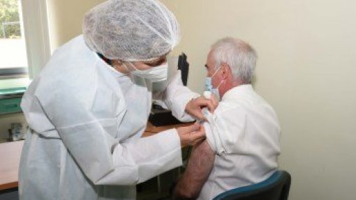 Portugal abaixo da meta da OMS para vacinação da gripe nas pessoas com 65 anos ou mais