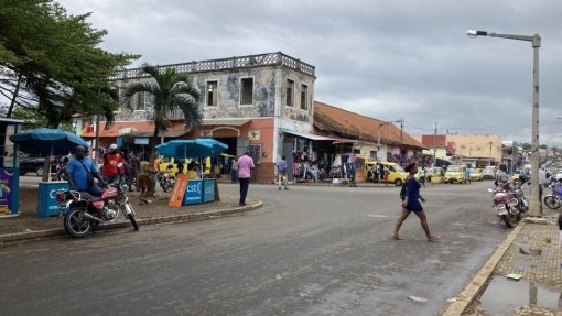 São Tomé com controlo no aeroporto para prevenir casos de cólera provenientes de Angola