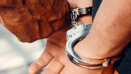 Dois homens detidos em Espanha por suspeita de atirarem migrantes à água