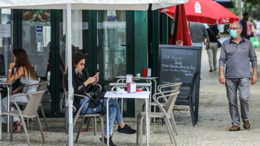 Estabelecimentos na freguesia lisboeta de Arroios pedem manutenção de esplanadas