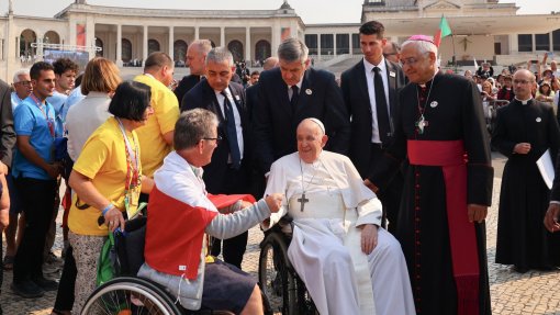 &quot;Continuo com confiança na minha hospitalização&quot; - Papa
