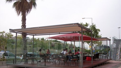Comerciantes na freguesia lisboeta de Arroios querem que esplanadas temporárias passem a definitivas