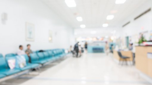 Autarca de Évora teme mais atrasos nas obras do novo hospital