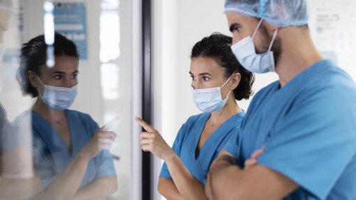 Adesão à greve dos técnicos auxiliares de saúde perto de 80% no Hospital São João