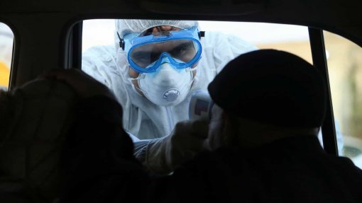 Covid-19: Pandemia ensinou que é preciso evitar confusão entre política e decisões técnicas