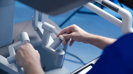 Distribuidores de sistema de cirurgia robótica sobem faturação em 25% para 150 ME