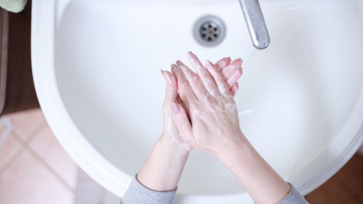 Mais de 344 mil brasileiros internados em 2024 com doenças causadas por falta de saneamento