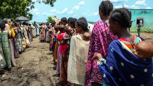 Grupos humanitários do Sudão contabilizam pelo menos 54 mortos vítimas de ataque aéreo