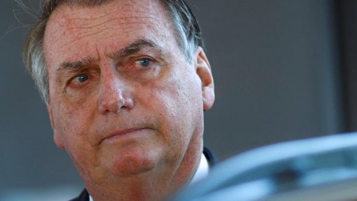 PGR brasileiro pede arquivamento de processo contra Bolsonaro por falsificar certificado de vacinas