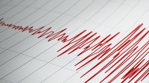 Sismo: Mais de 2.700 mortos e uma pessoa resgatada com vida em Myanmar