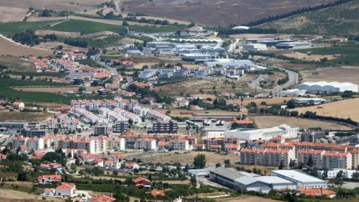 Arruda dos Vinhos lança concurso de 1,5 ME para secção descentralizada dos bombeiros
