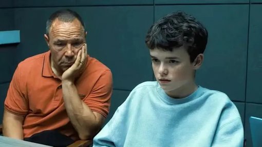 Série “Adolescência” permitiu debate na sociedade sobre dependência digital dos menores – conselho de ética