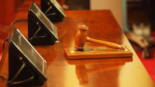 Covid-19: Tribunal Europeu rejeita recurso da Ryanair a auxílio de Estado à polaca LOT