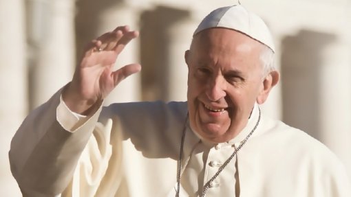 Papa visita de surpresa Basílica de São Pedro