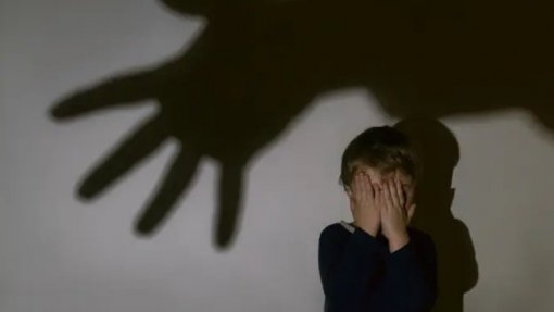 APAV apoia mais de 9 mil crianças e jovens vítimas de crimes em três anos