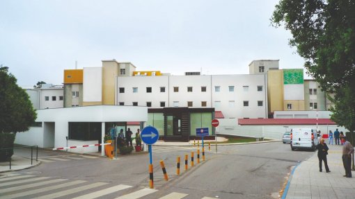 Apagão: Fornecimento de energia da rede regressa ao Hospital Santos Silva em Gaia