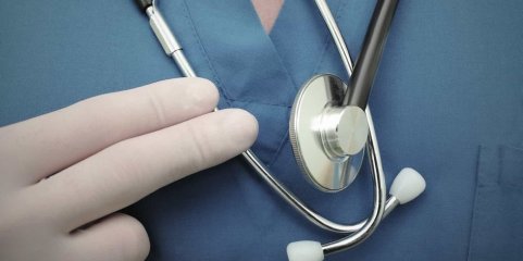 Enfermeiros moçambicanos querem melhoria salarial e Governo pede diálogo para travar greves