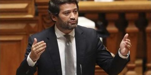 Legislativas: Médico que assistiu Ventura na ambulância diz que &quot;correu tudo bem&quot;