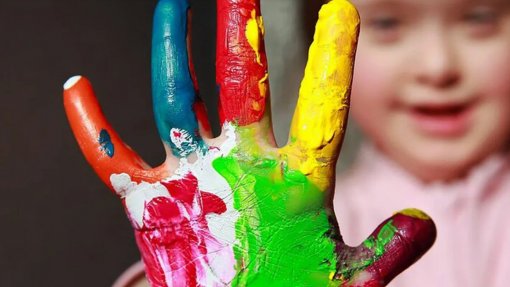 Um pai declara amor à filha com Trissomia 21 na BD “Não eras tu quem eu esperava”