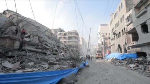 Médio Oriente: Novos ataques israelitas matam pelo menos 38 na Faixa de Gaza