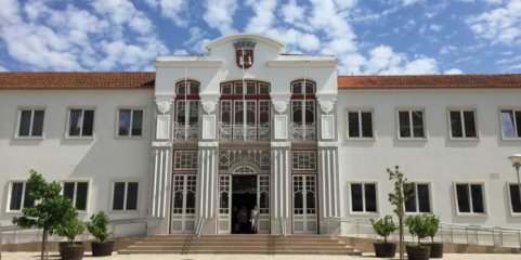 Câmara de Torres Vedras delibera ajuste direto para centro de saúde de A-dos-Cunhados