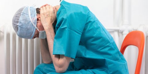 Ordem dos Médicos repudia agressões contra profissionais de saúde