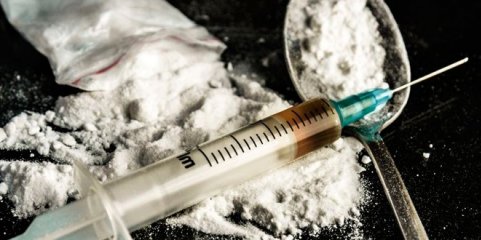 Novas drogas sintéticas surgem na Europa com riscos de envenenamento e morte para consumidores