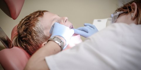 Médicos Dentistas querem que Governo regularize carreira no SNS