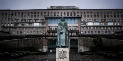 Demitiu-se diretor da Dermatologia do Hospital Santa Maria