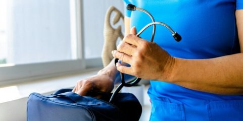 Microsoft garante ter sistema de IA mais eficaz que médicos em diagnósticos complexos