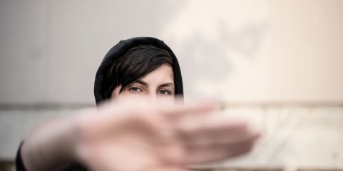 Estudo revela que 30% dos jovens já se autolesionaram e 7% já tentaram pôr fim à vida