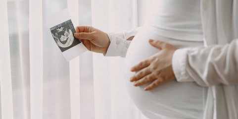 Lei sobre violência obstétrica será discutida na especialidade