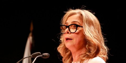 Livre e PAN lamentam que ministra da Saúde continue em funções