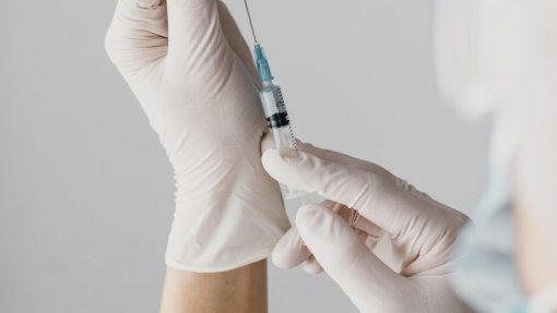 Estados Unidos proíbem uma substância das vacinas denunciada por especialistas antivacinas