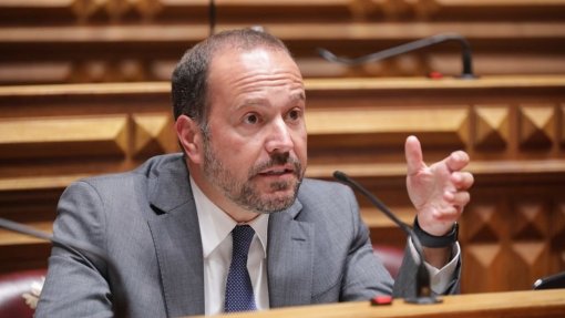 PS/Açores denuncia aumento da lista de espera e critica desculpas do Governo Regional