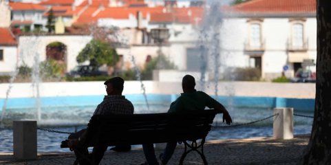 Autoridades de saúde alertam para riscos de onda de calor até dia 13