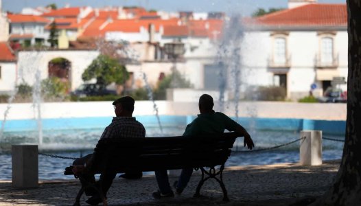 Autoridades de saúde alertam para riscos de onda de calor até dia 13