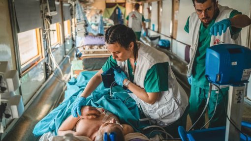 Fnam pede respeito dos médicos que trabalham em contexto de guerra