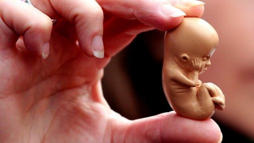 Texas aprova legislação que visa fabricantes de comprimidos abortivos