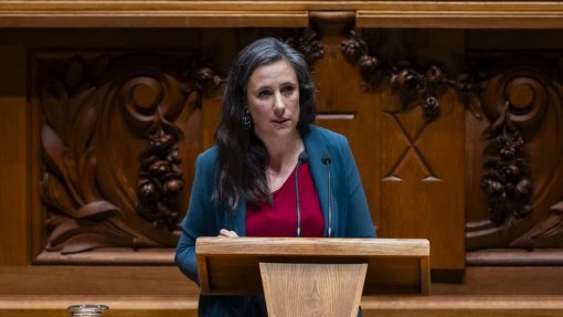 Livre atribui “Prémio Liberdade” com dinheiro do fim dos cortes da “troika” aos deputados