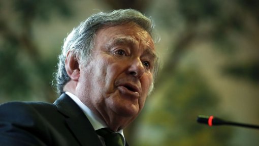 Câmara de Sintra aprova por maioria recomendar nome de Basílio Horta para novo hospital