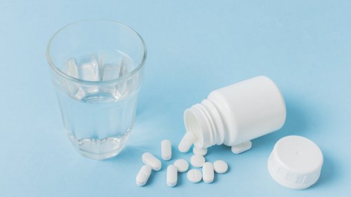 Farmacêuticos insistem que informação científica não sustenta relação entre paracetamol e autismo