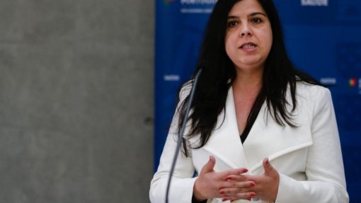 Inês de Sousa Real (PAN) considera que ministra da Saúde já se devia ter demitido