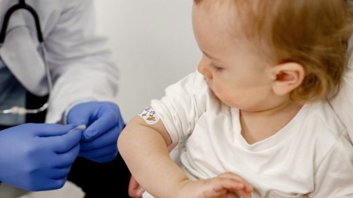 Mais de 560 bebés e crianças imunizados contra vírus sincicial respiratório na Madeira