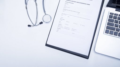 Unidade de Saúde do Corvo alvo de buscas após pedido de acesso a prescrições médicas