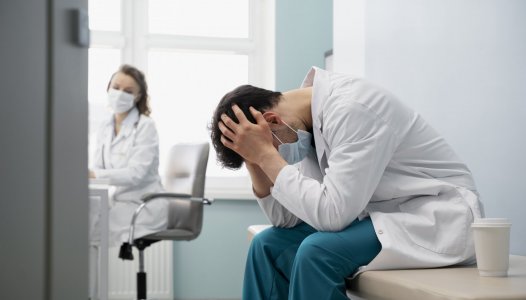 Taxa de depressão de médicos e enfermeiros em Portugal é a terceira mais alta da Europa - OMS