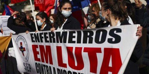 Greve dos enfermeiros tem adesão total no bloco operatório do Hospital de Santa Maria